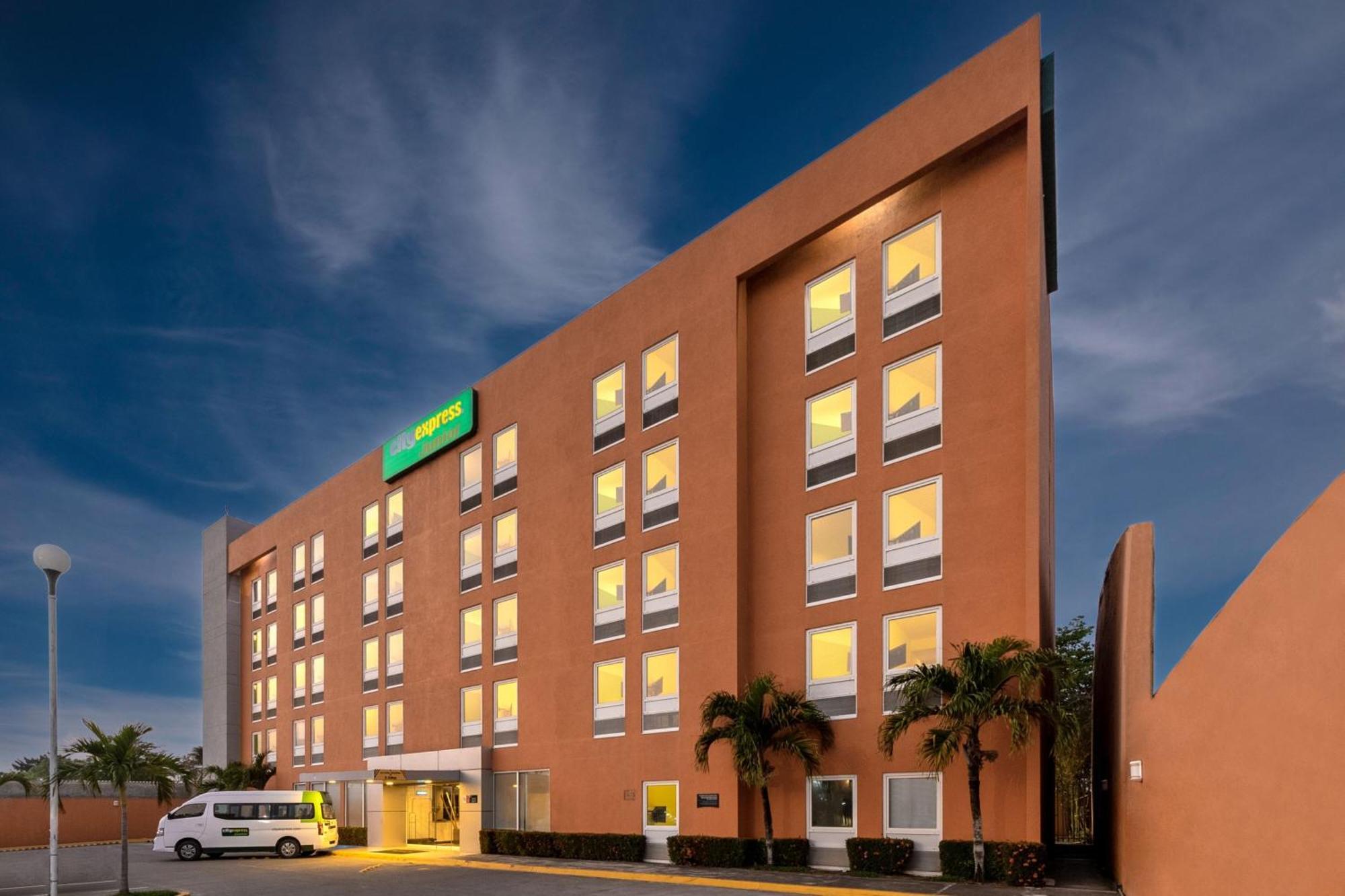 City Express Junior By Marriott Veracruz Aeropuerto Екстериор снимка